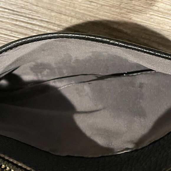 Vintage FOSSIL Black Pebble Grain Leather Zip-top Crossbody Bag - Picture 11 of 16